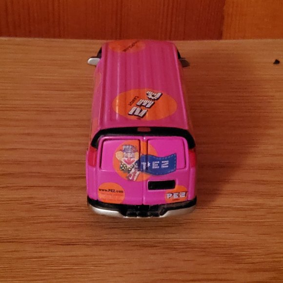 2000 Johnny Lightening Pez 2000 GMC 2500 - Picture 4 of 5